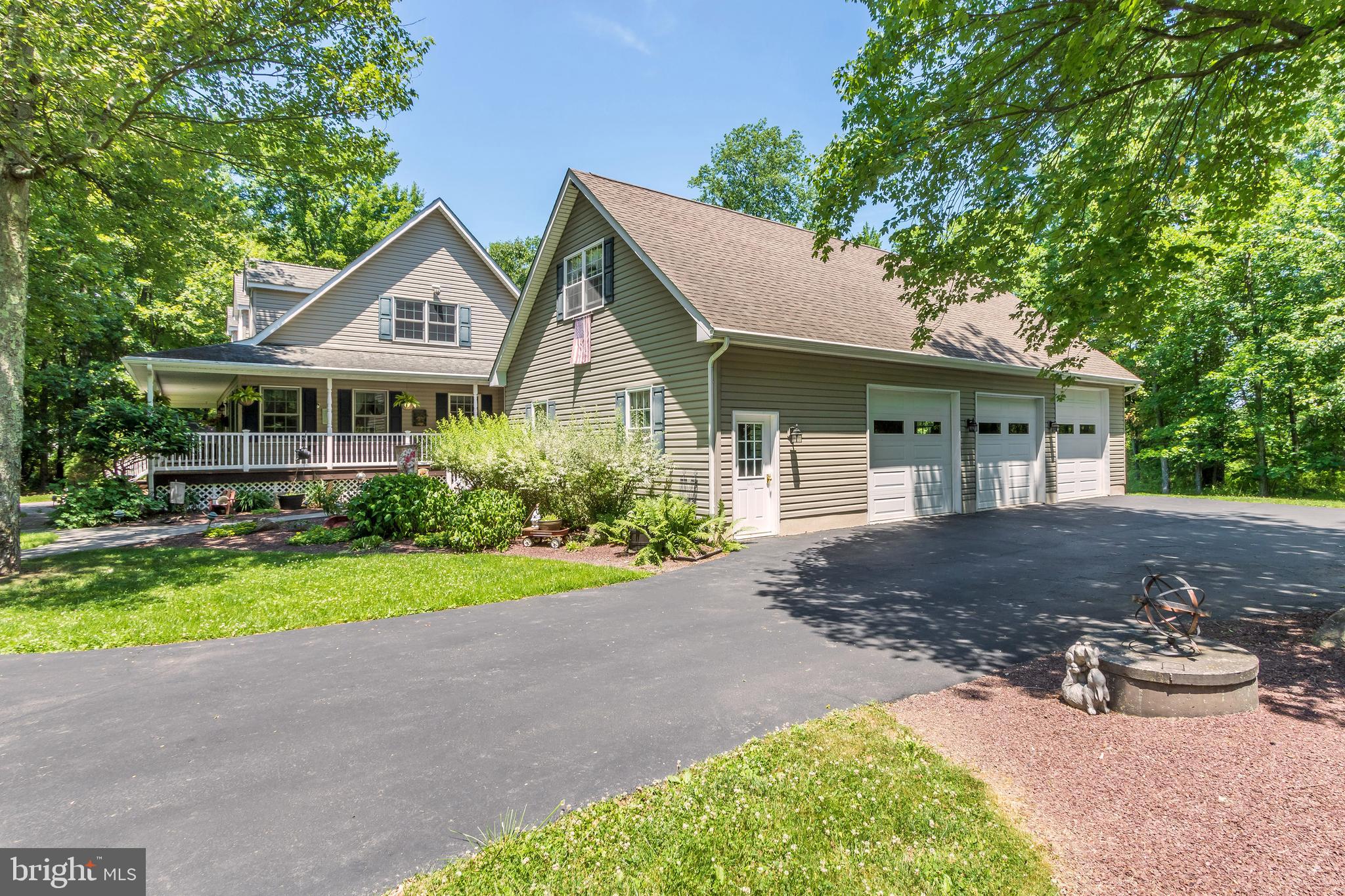 1577 CHESTNUT RIDGE ROAD