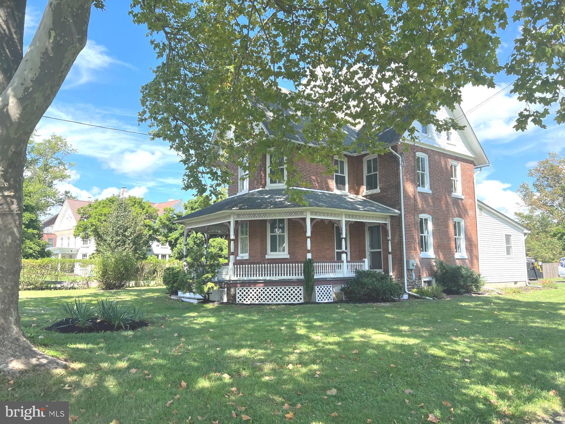 7121 OLD EASTON ROAD
