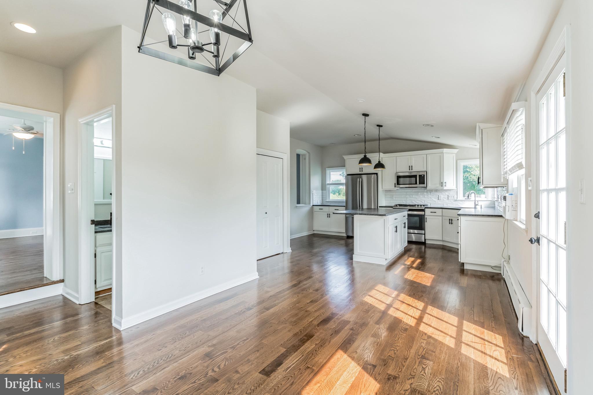 7121 OLD EASTON ROAD