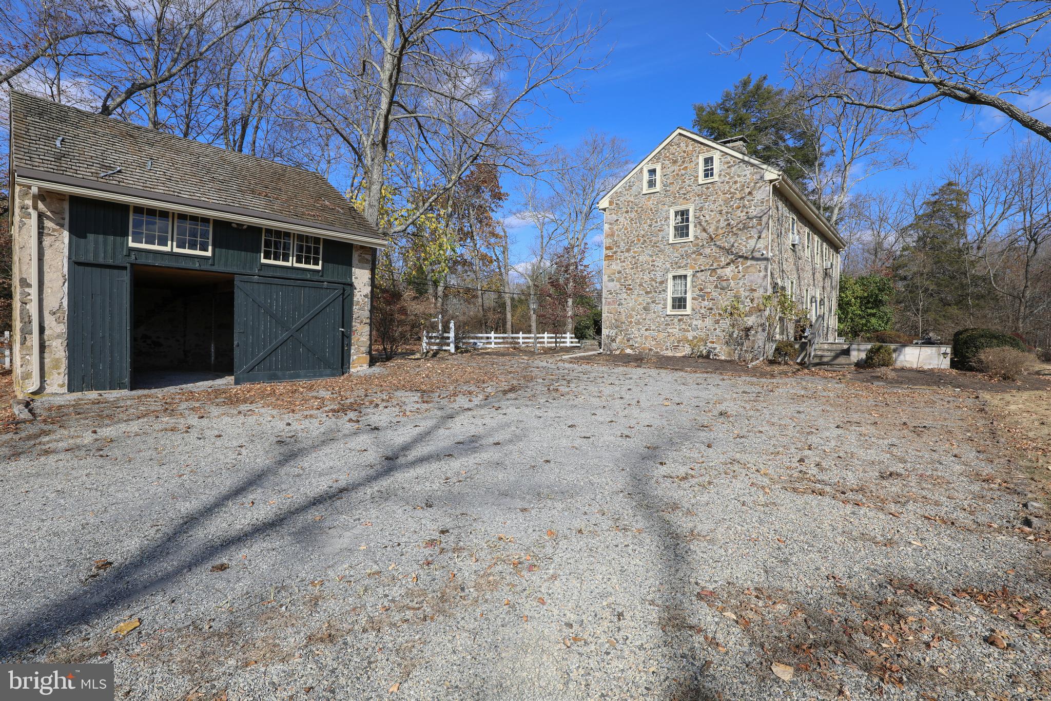 6324 PIDCOCK CREEK ROAD