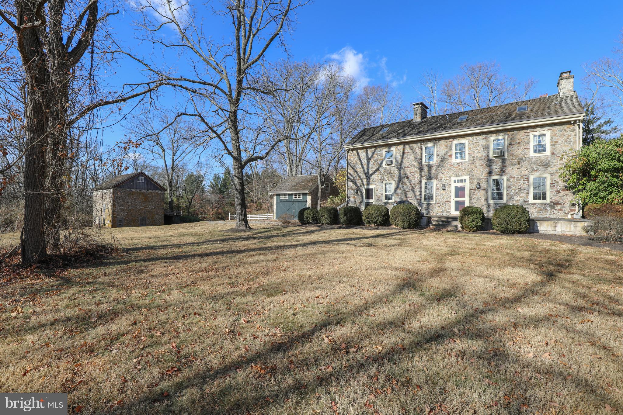 6324 PIDCOCK CREEK ROAD