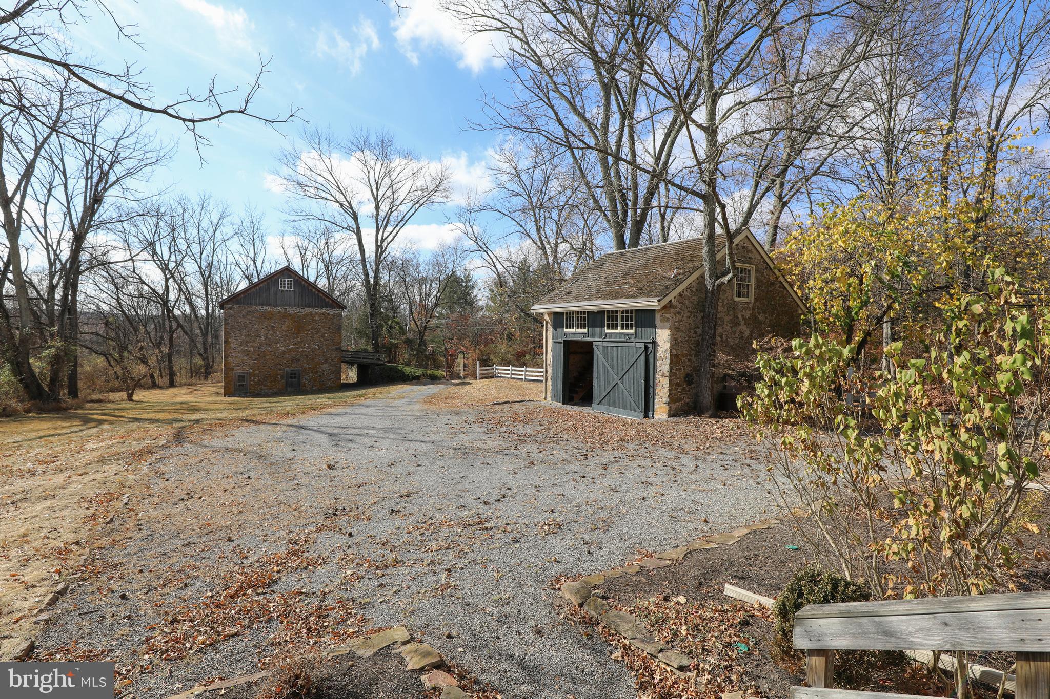 6324 PIDCOCK CREEK ROAD