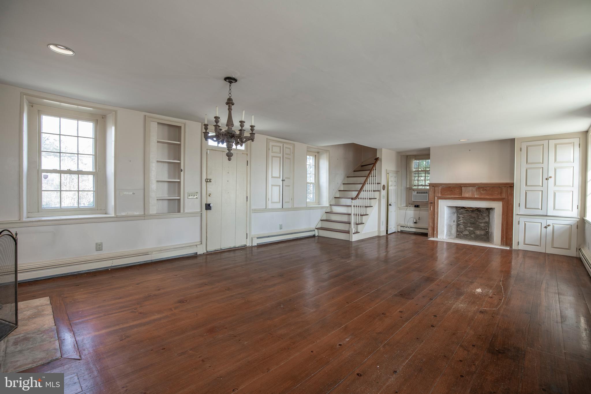 6324 PIDCOCK CREEK ROAD