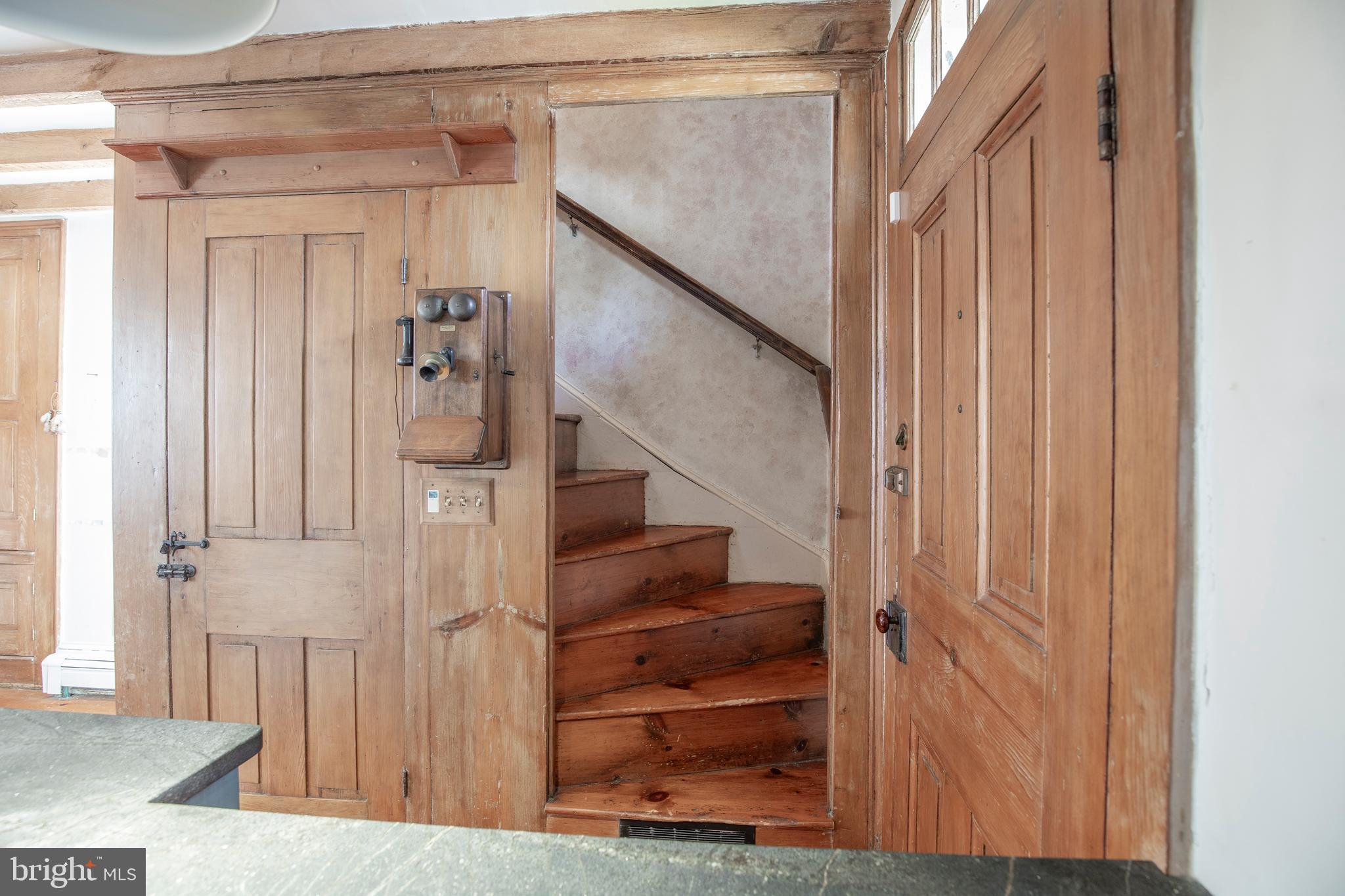 6324 PIDCOCK CREEK ROAD