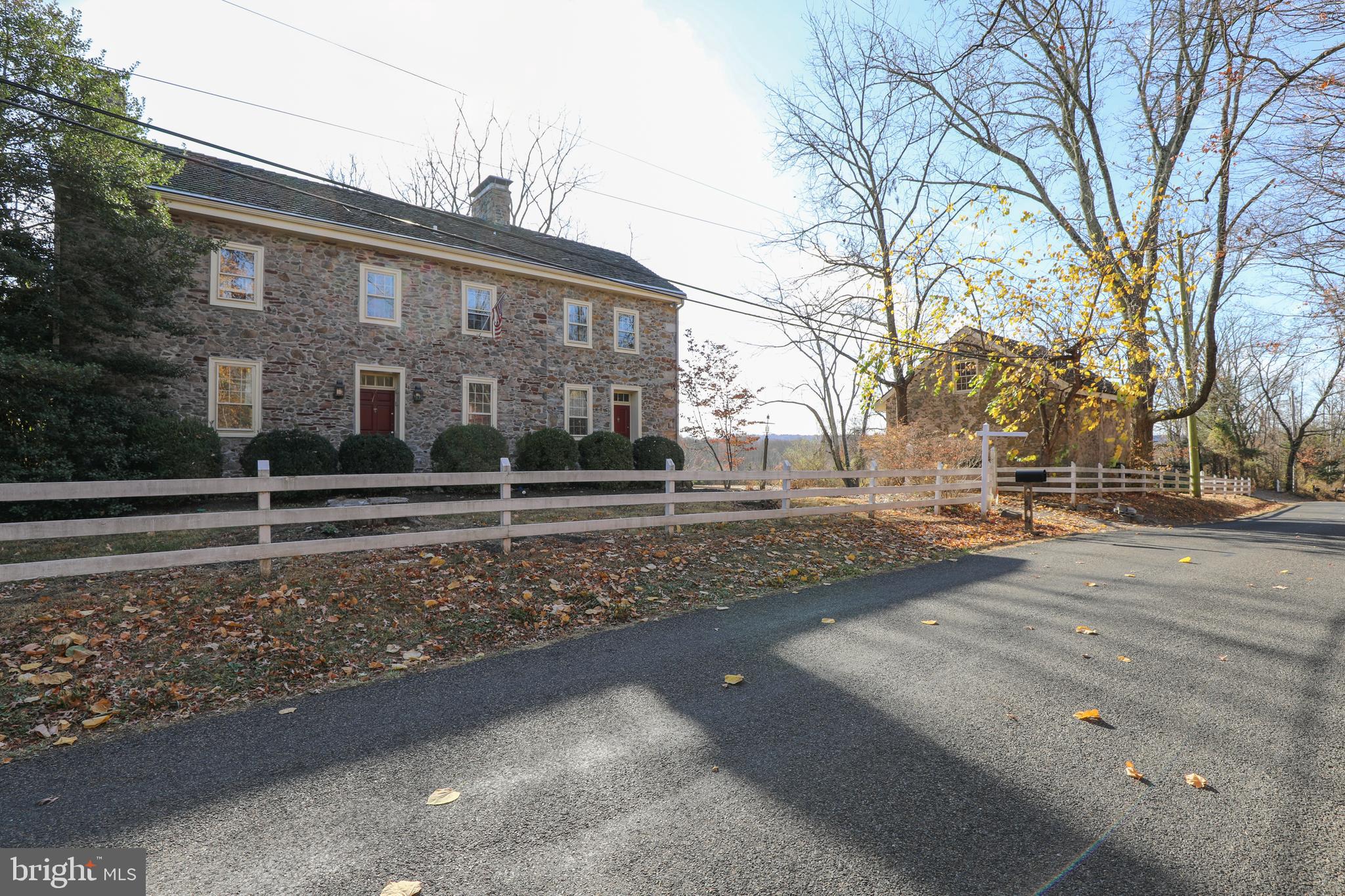 6324 PIDCOCK CREEK ROAD