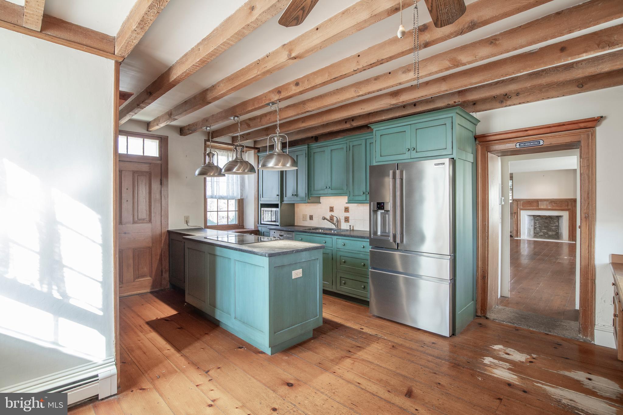 6324 PIDCOCK CREEK ROAD