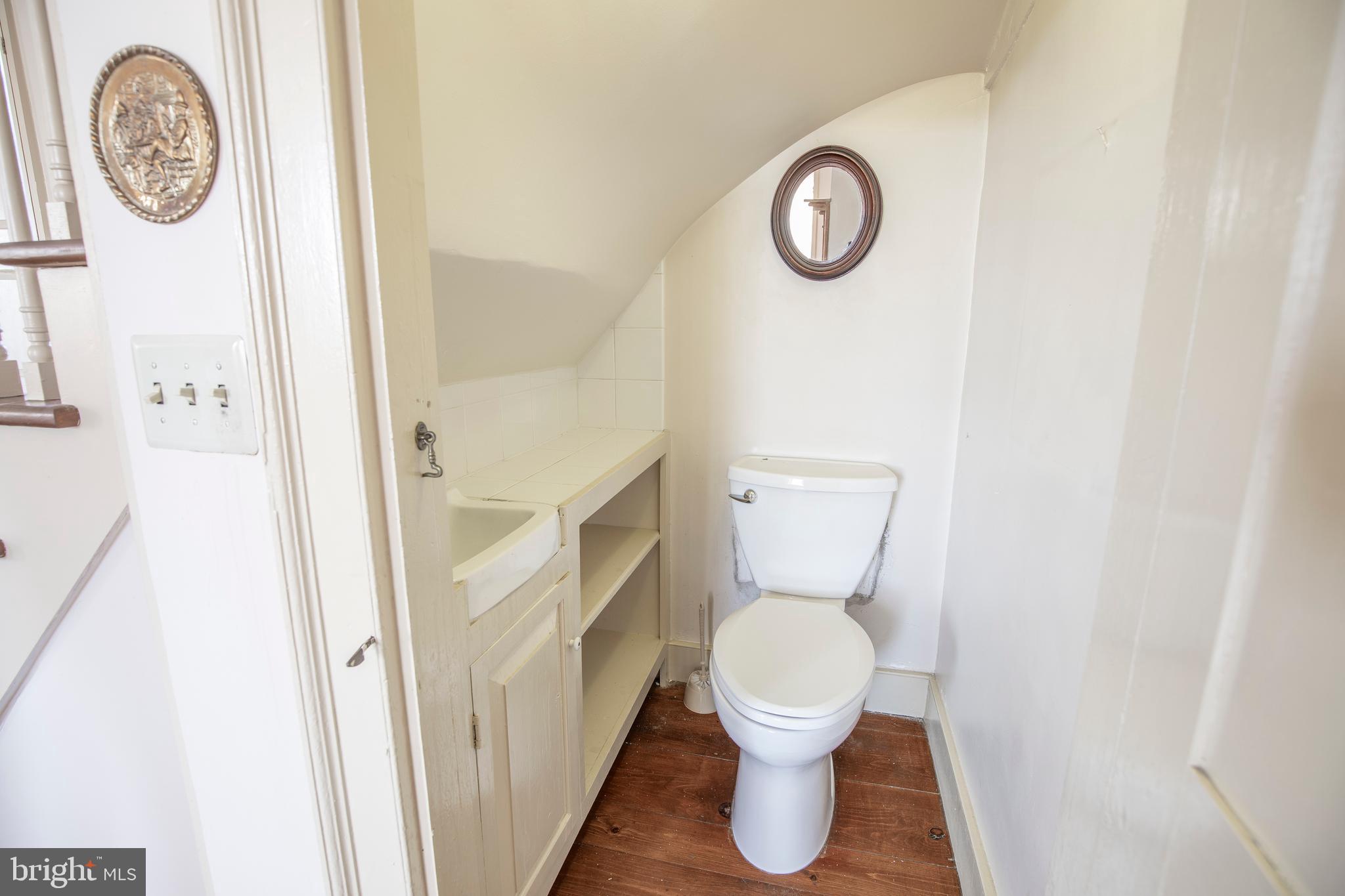 6324 PIDCOCK CREEK ROAD