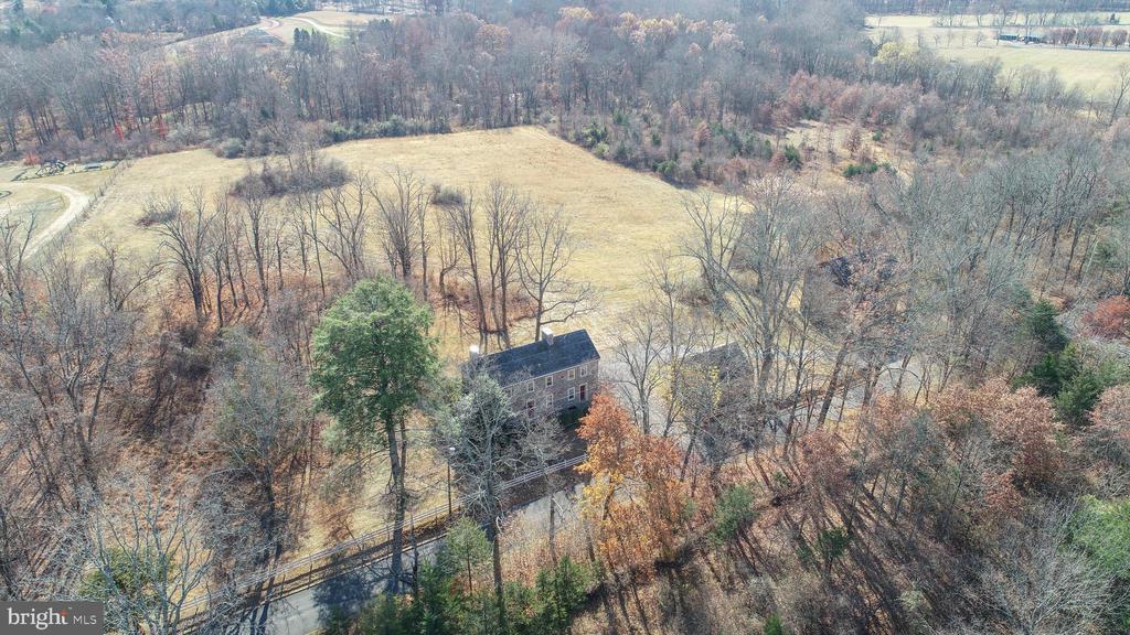 6324 PIDCOCK CREEK ROAD