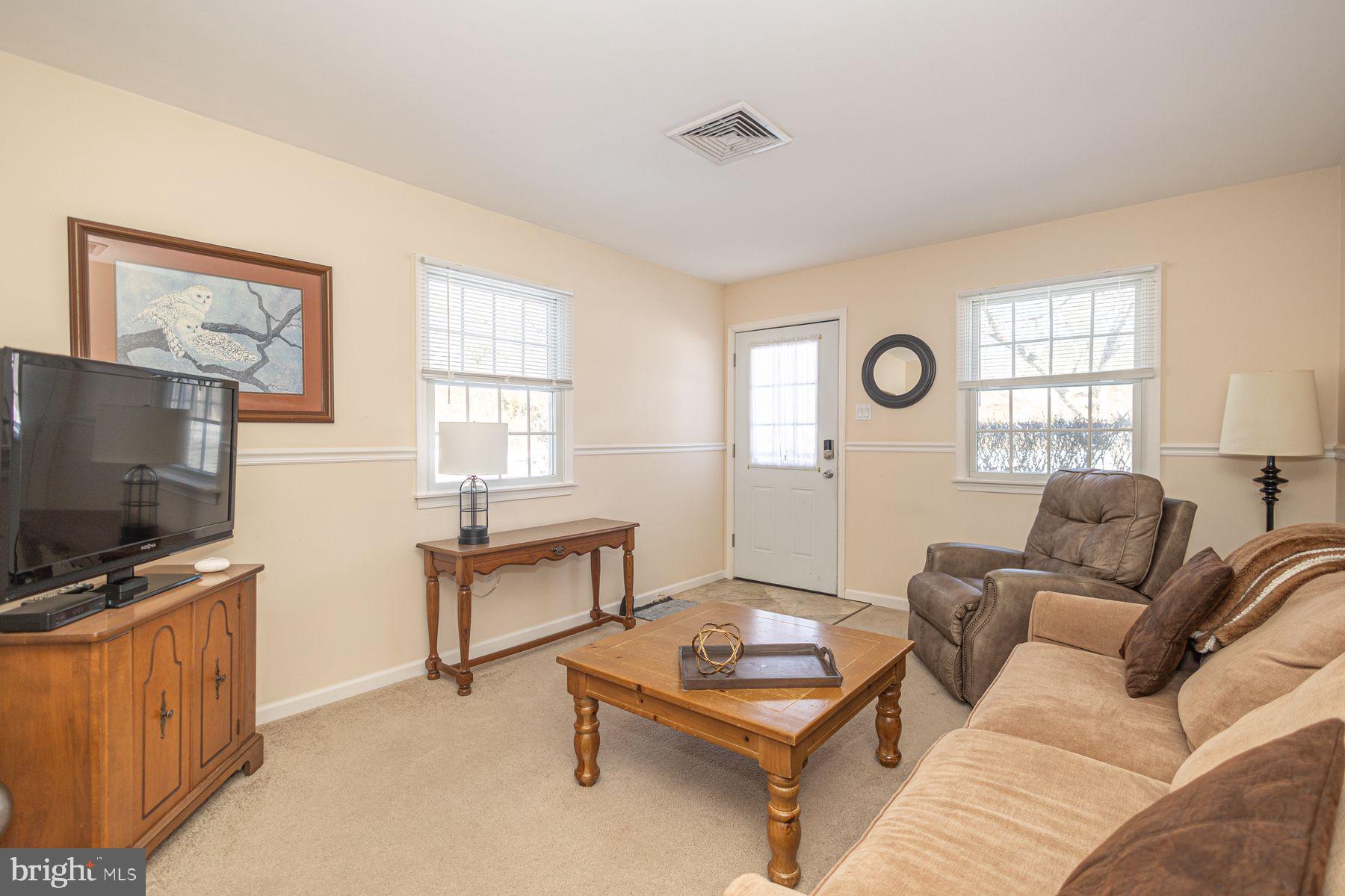 968 HIGHLAND ROAD