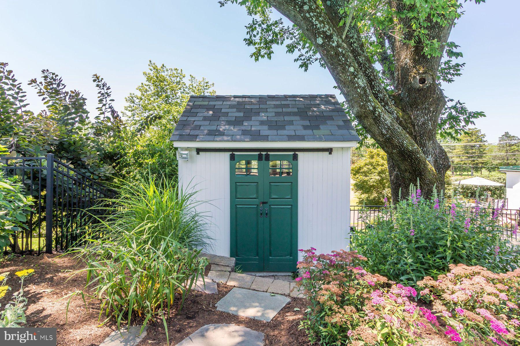 1684 STREET ROAD