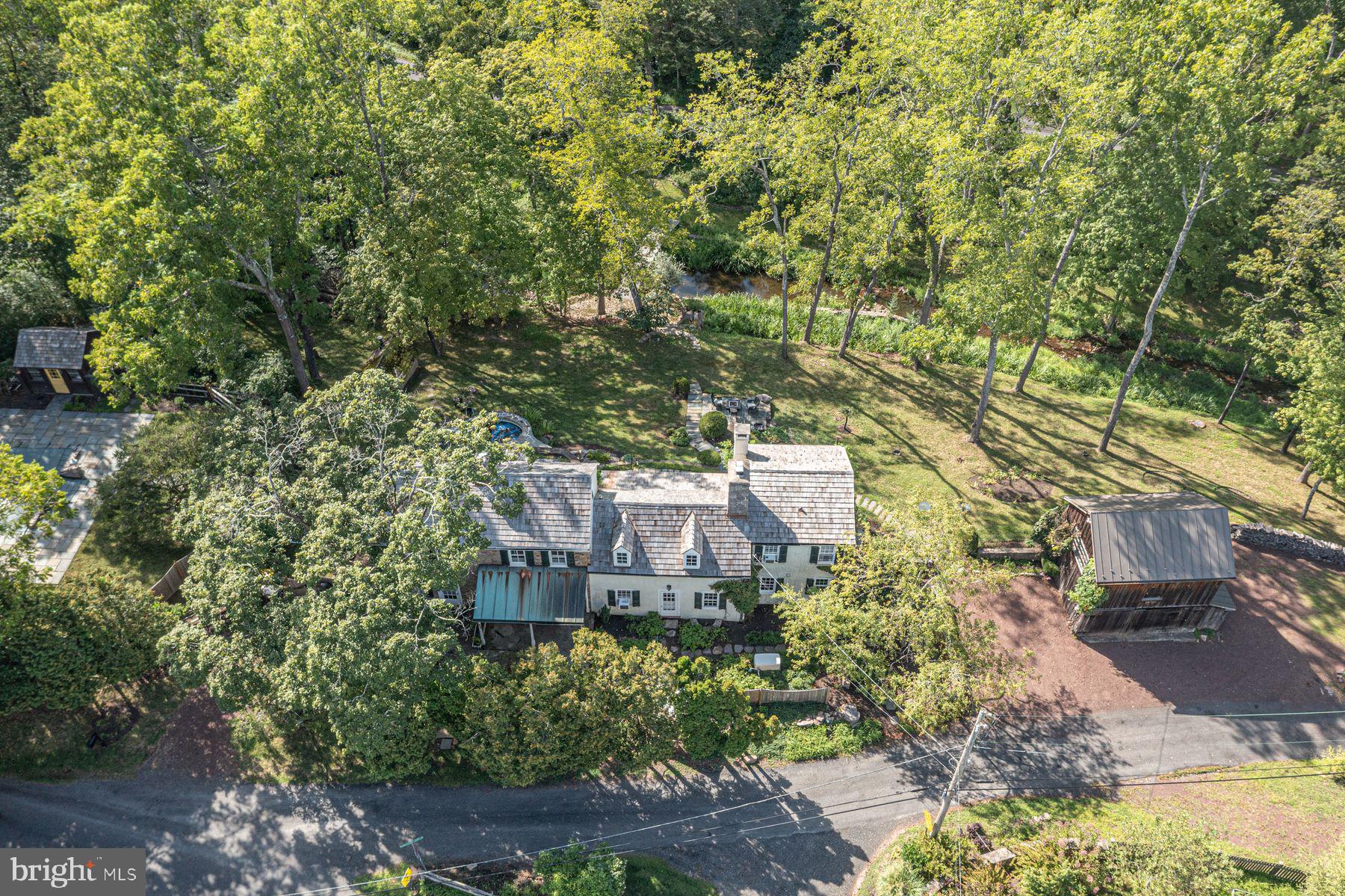 5925 CARVERSVILLE ROAD