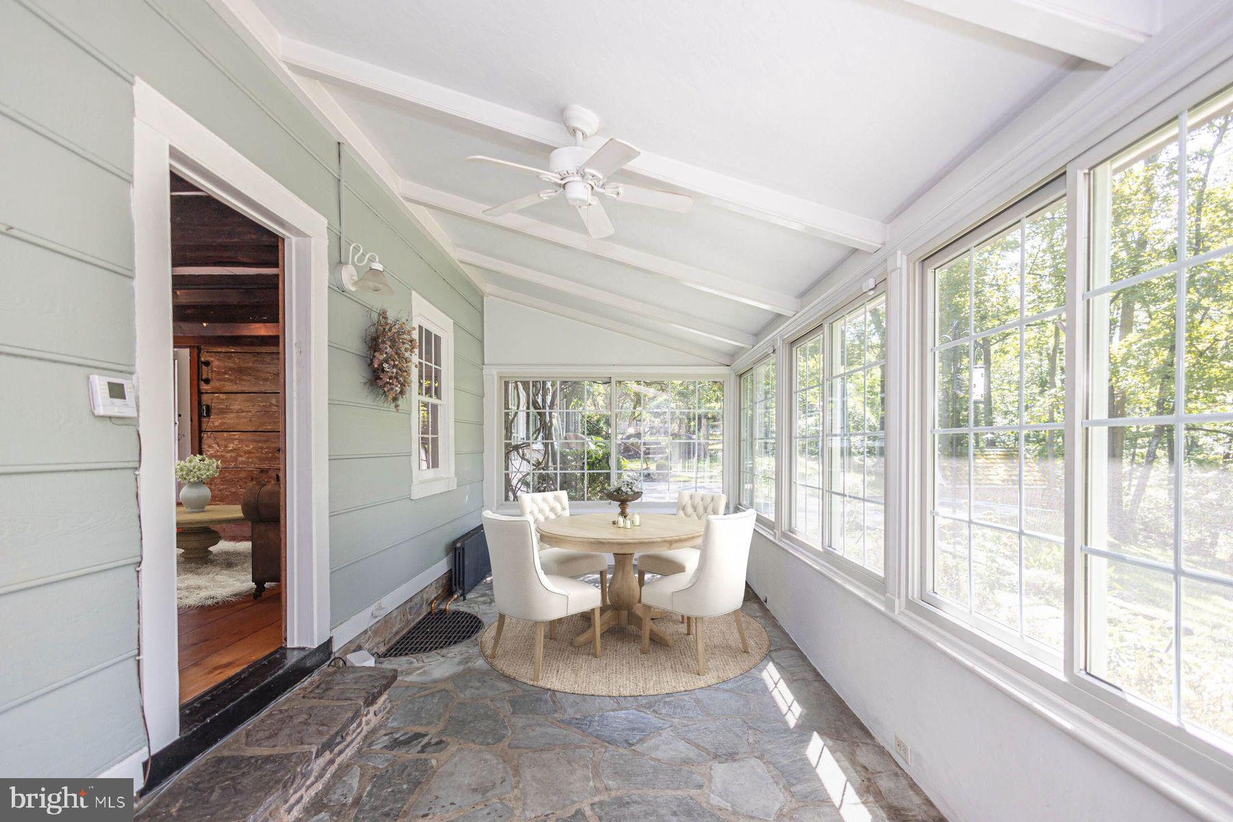 5925 CARVERSVILLE ROAD