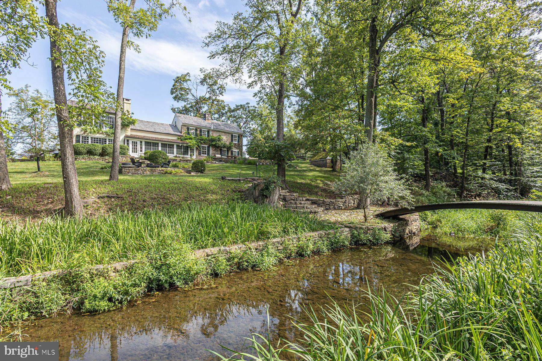 5925 CARVERSVILLE ROAD