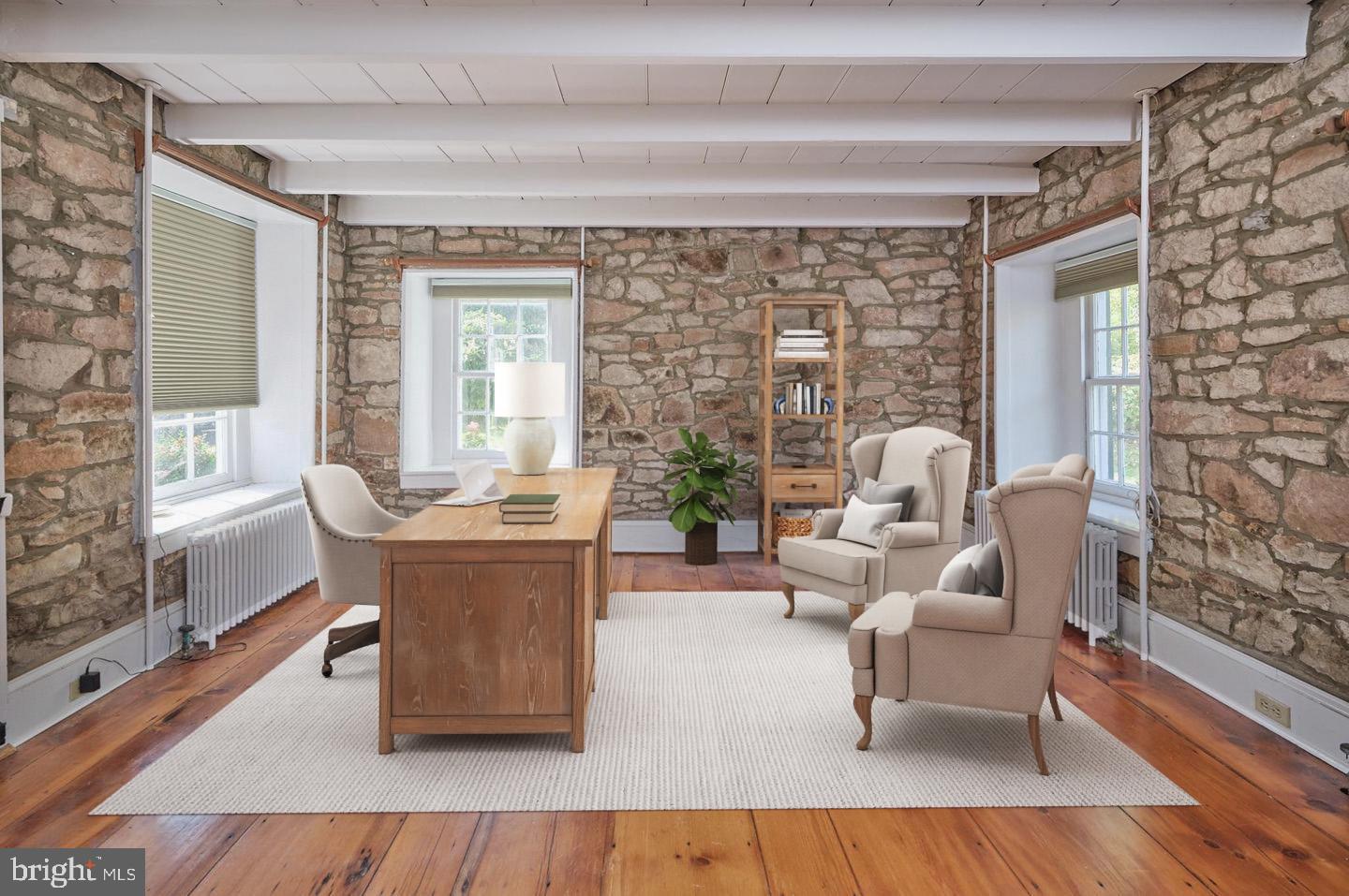 5925 CARVERSVILLE ROAD