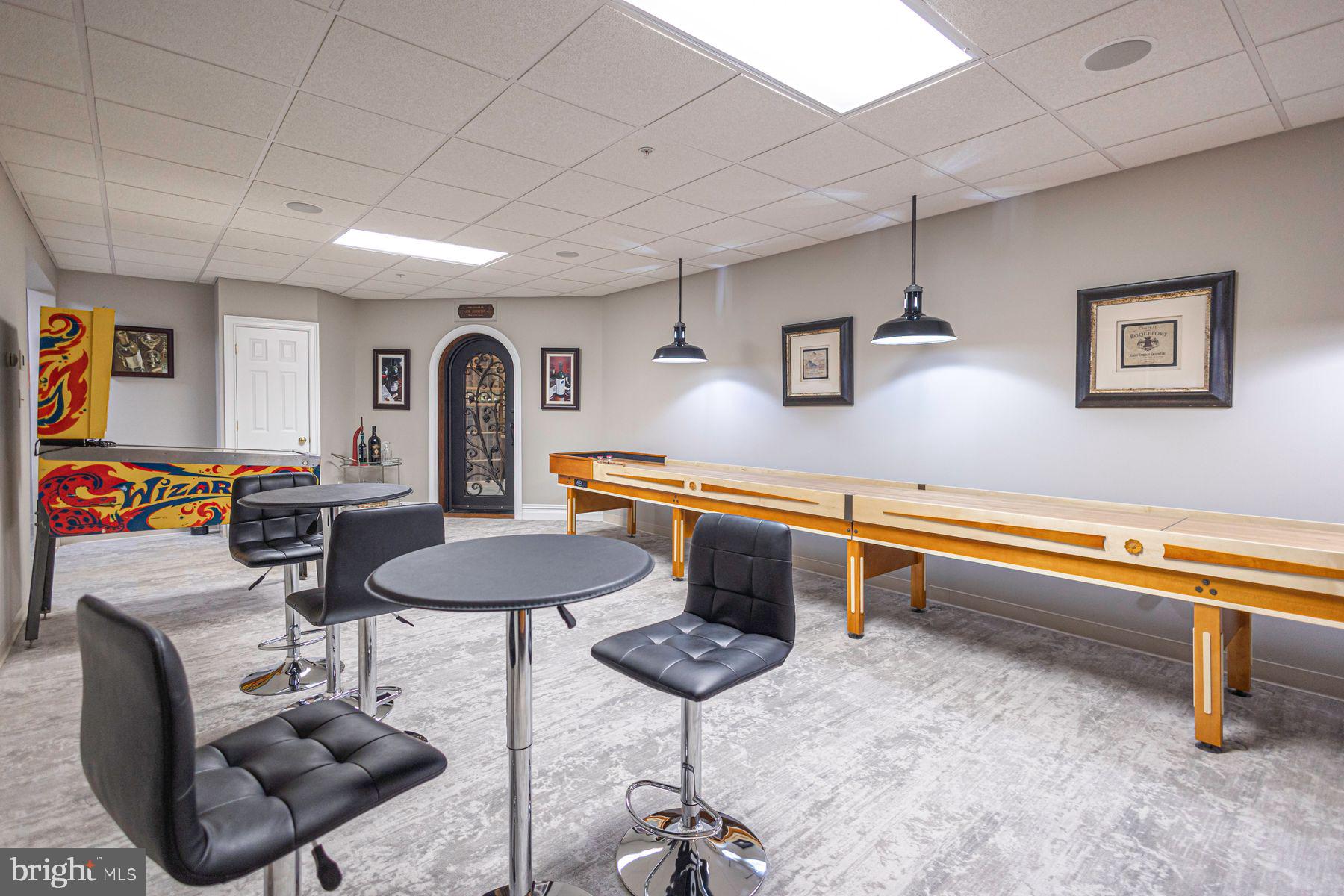 5311 MOUNTAIN TOP ROAD E