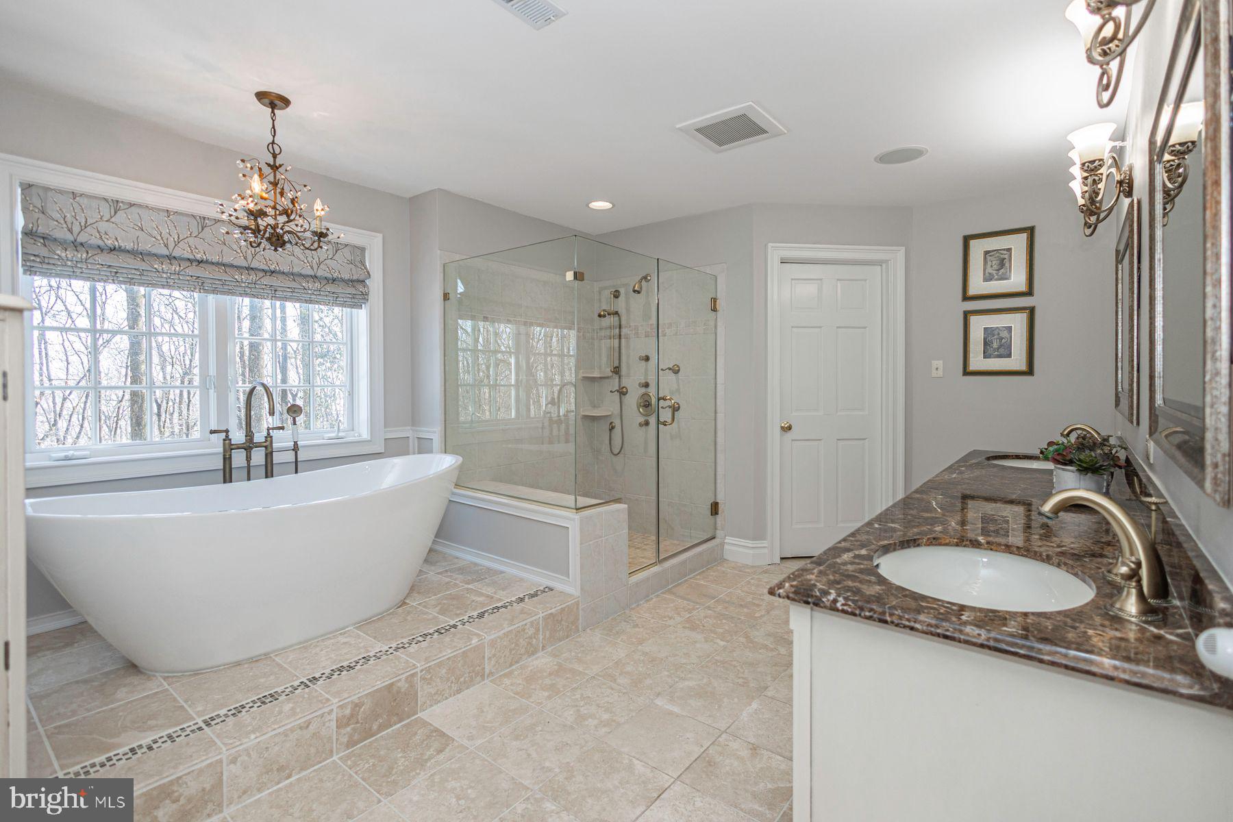 5311 MOUNTAIN TOP ROAD E