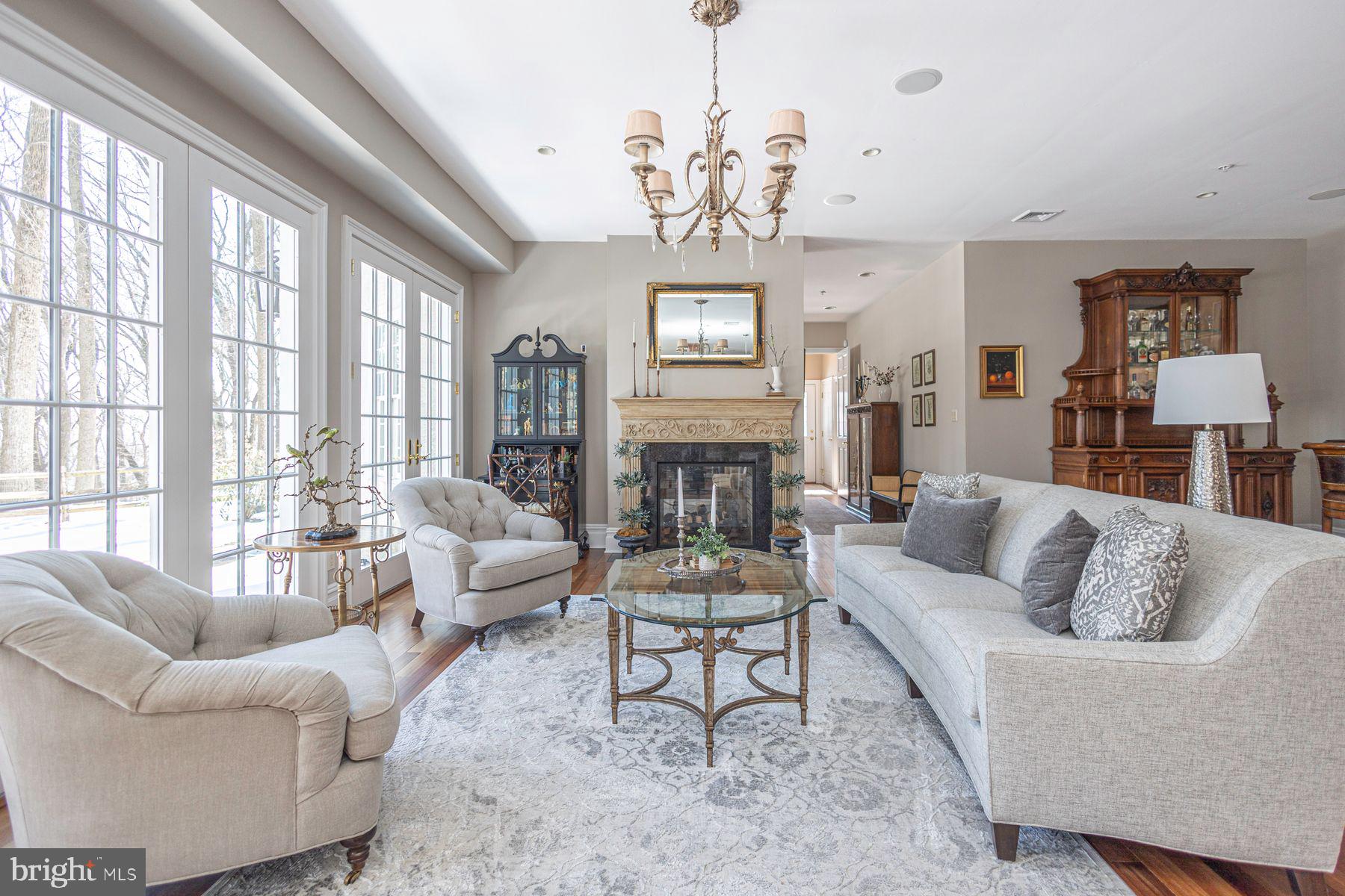 5311 MOUNTAIN TOP ROAD E