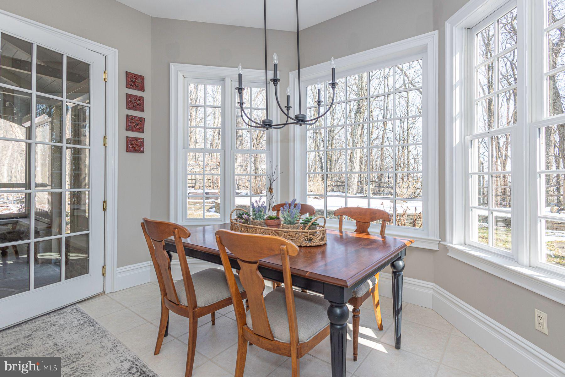 5311 MOUNTAIN TOP ROAD E