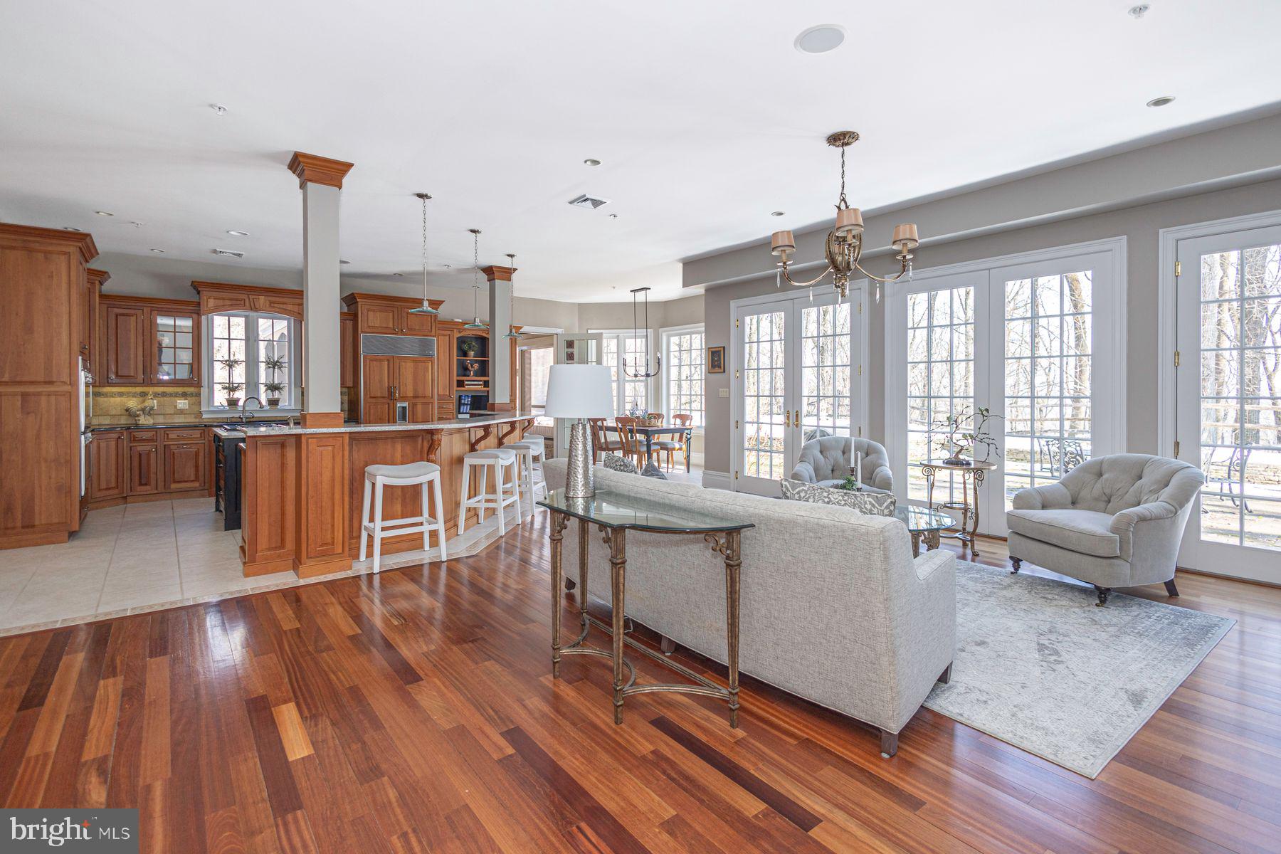 5311 MOUNTAIN TOP ROAD E