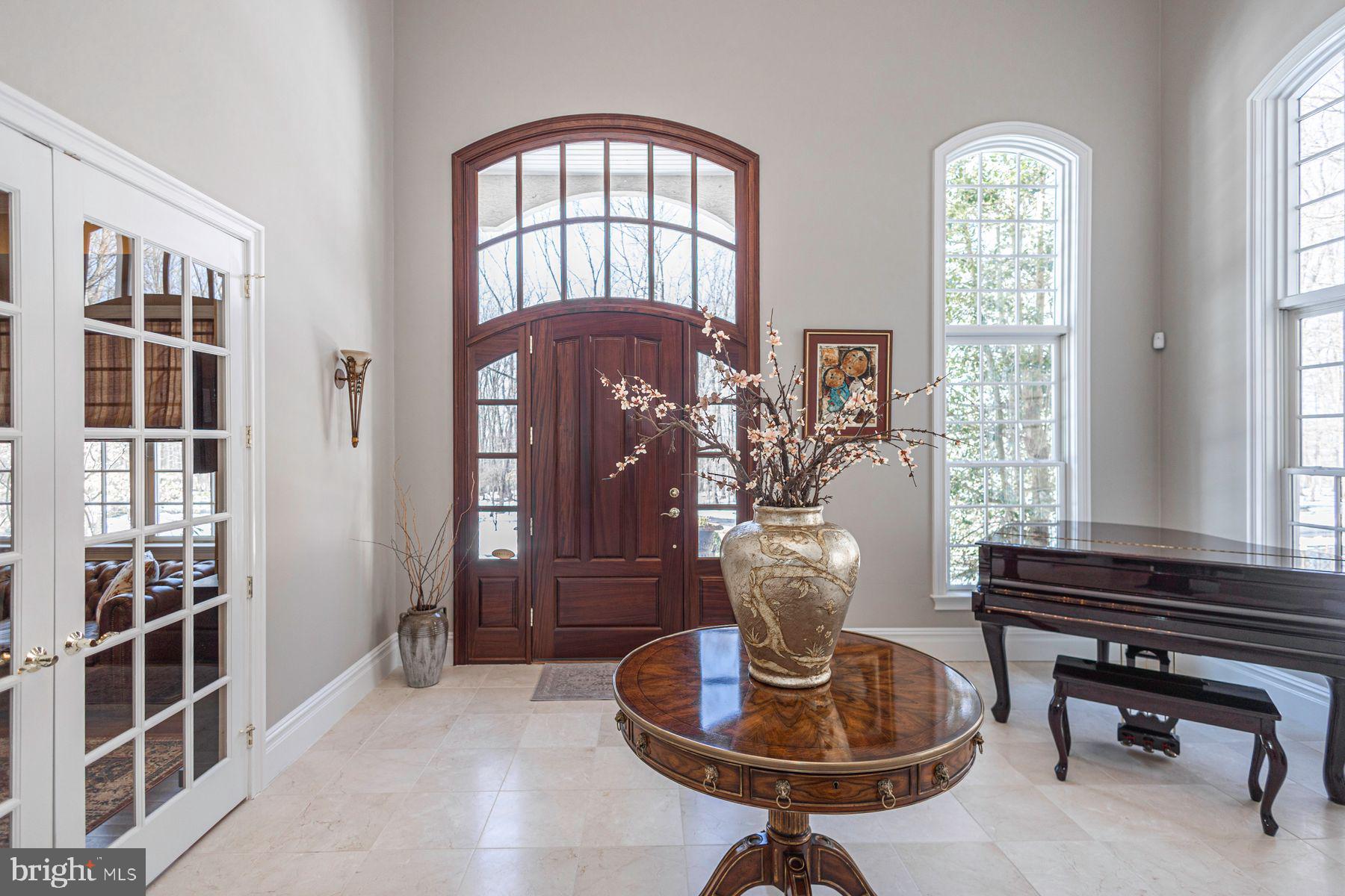 5311 MOUNTAIN TOP ROAD E