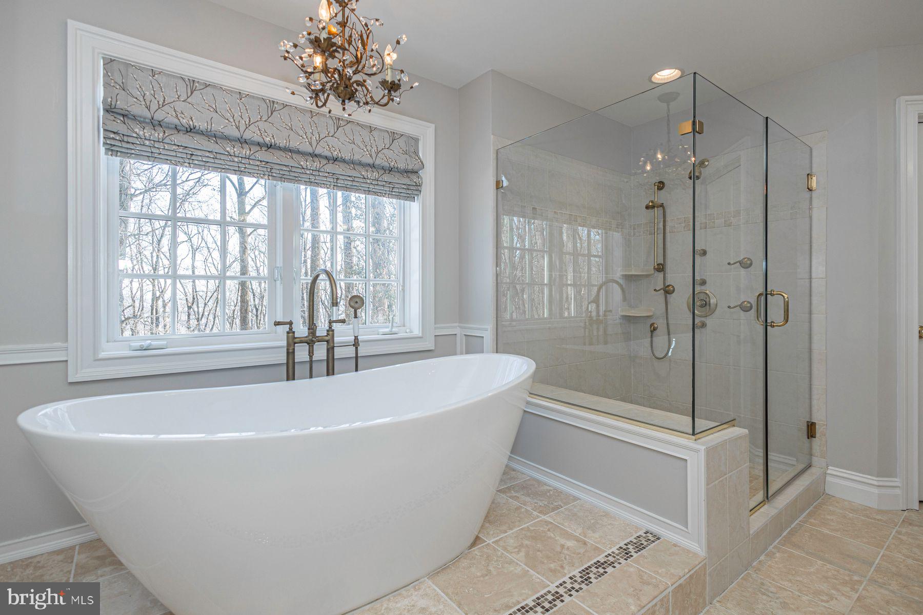 5311 MOUNTAIN TOP ROAD E