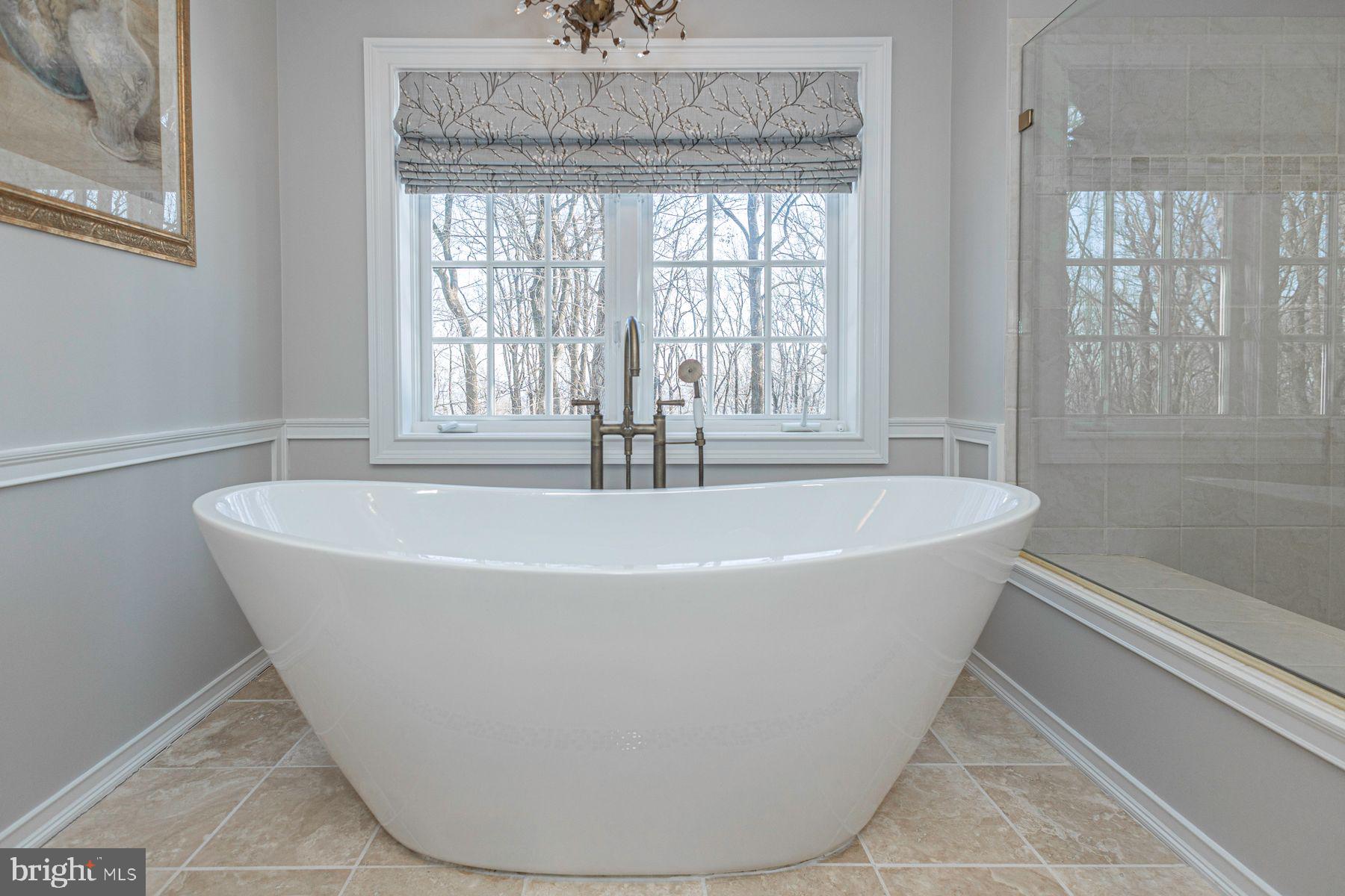 5311 MOUNTAIN TOP ROAD E