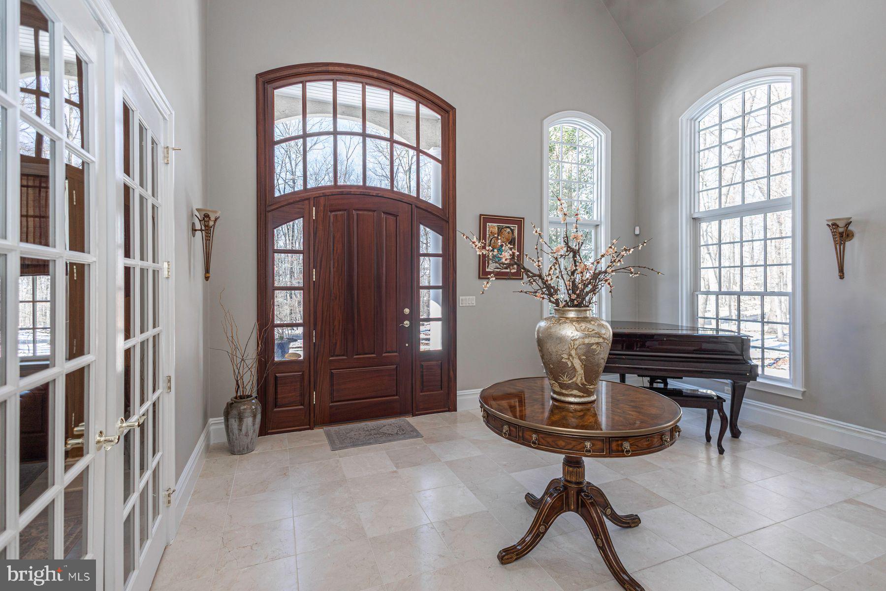 5311 MOUNTAIN TOP ROAD E