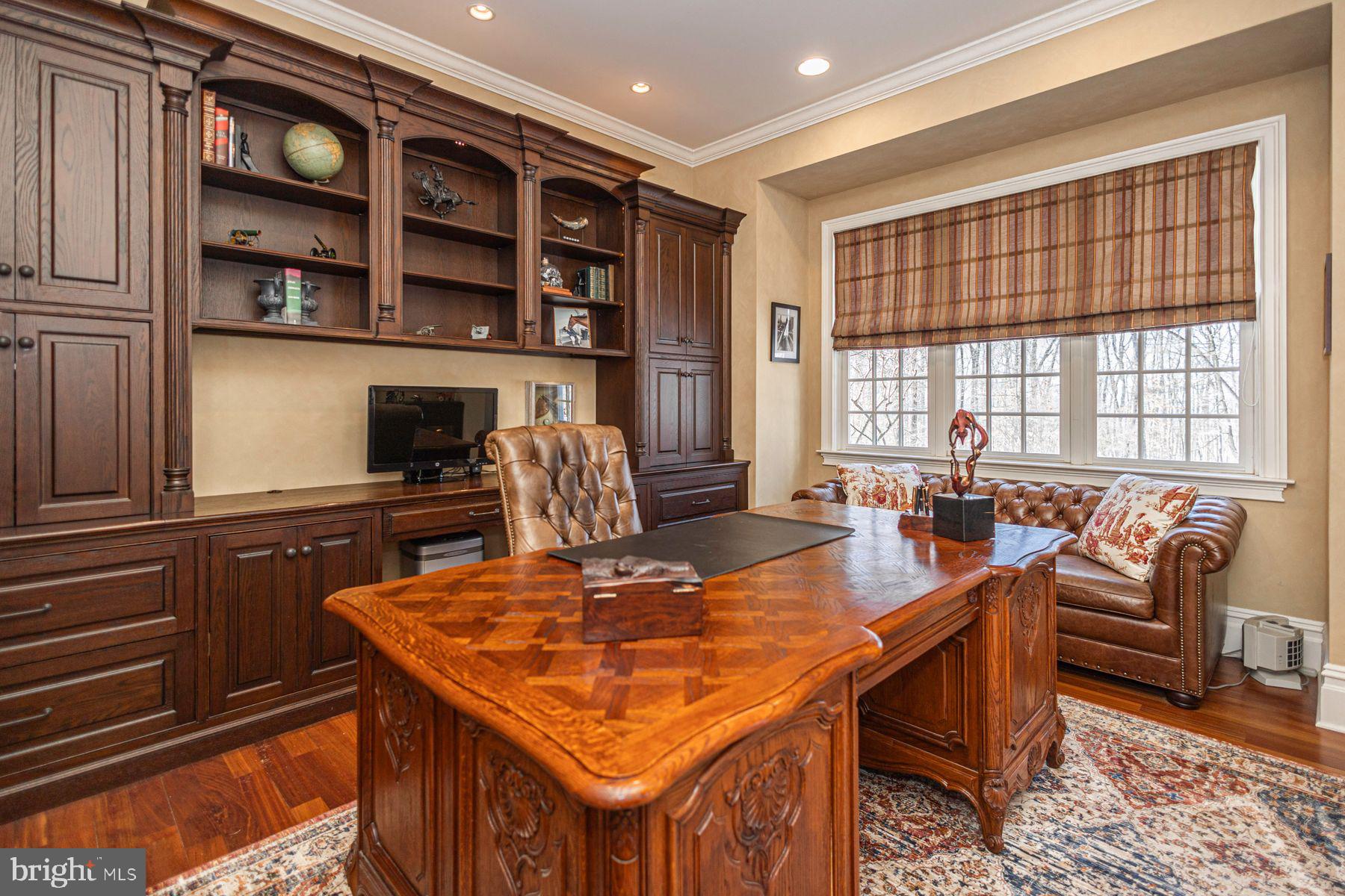 5311 MOUNTAIN TOP ROAD E