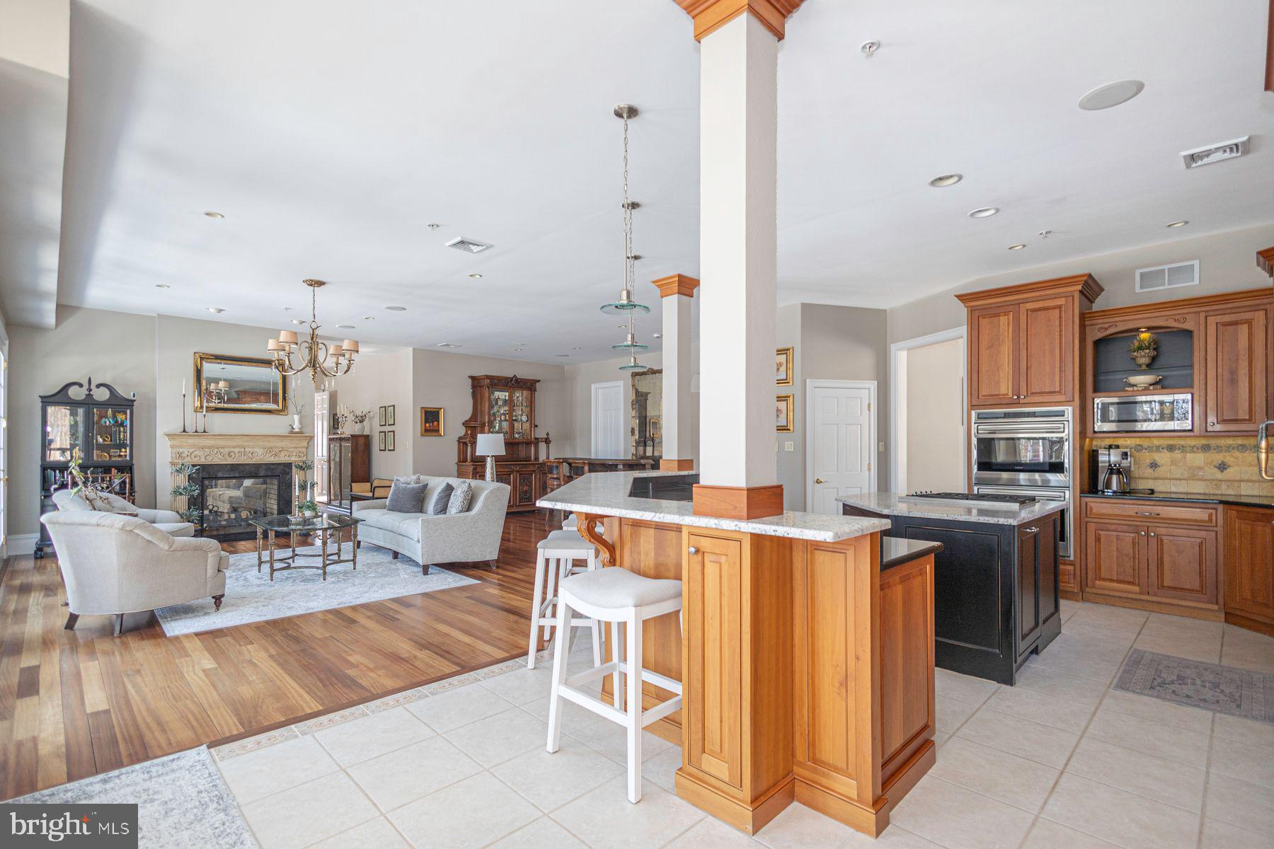 5311 MOUNTAIN TOP ROAD E