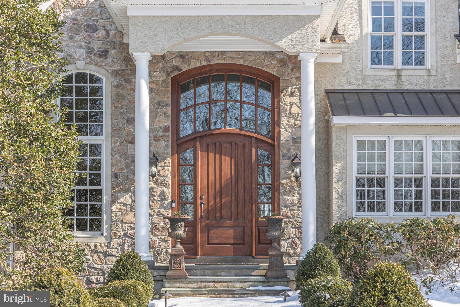 5311 MOUNTAIN TOP ROAD E