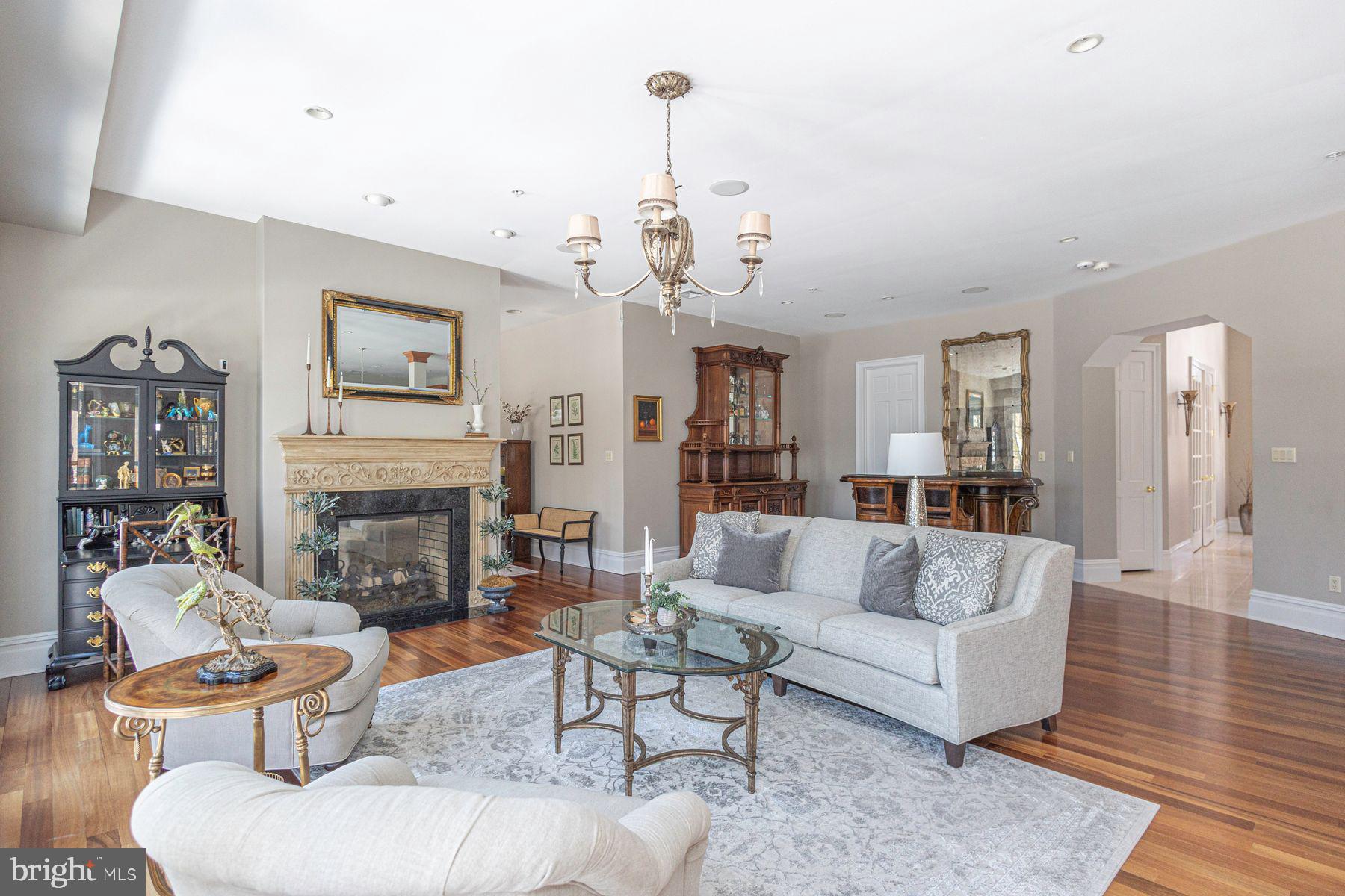 5311 MOUNTAIN TOP ROAD E