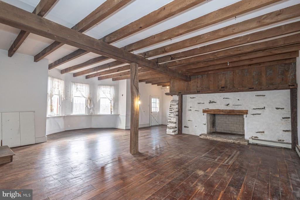 4099 CURLY HILL ROAD