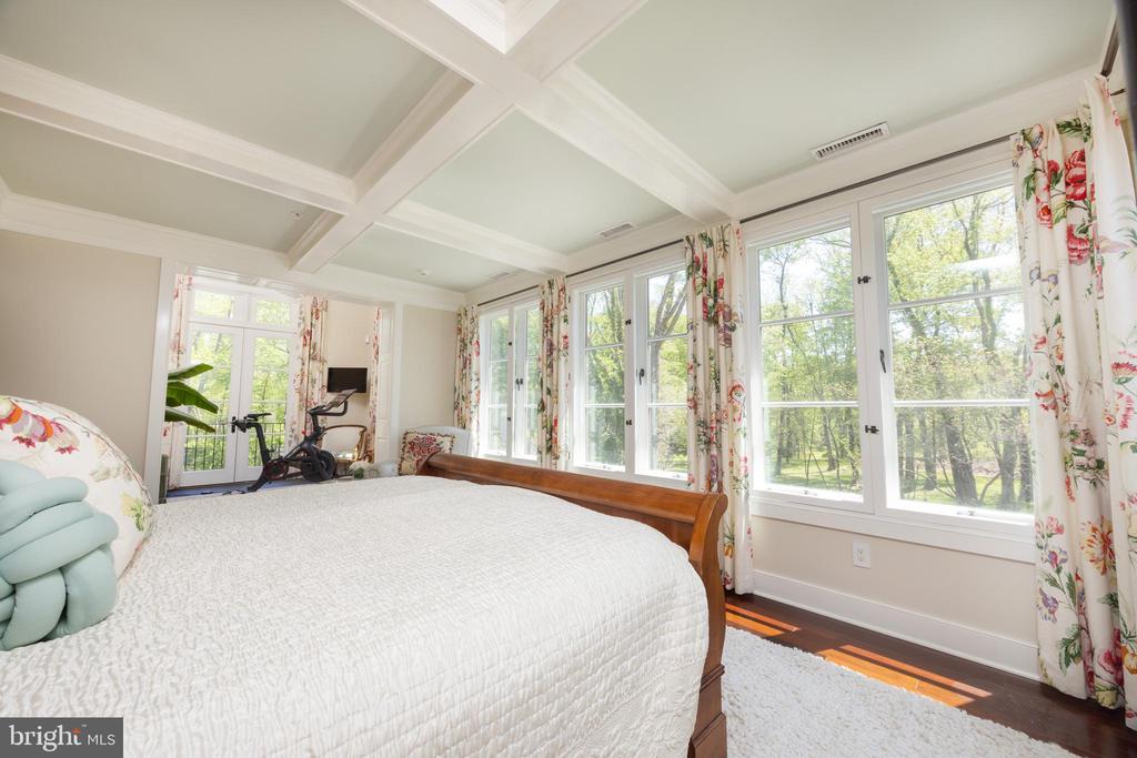 5447 CARVERSVILLE ROAD