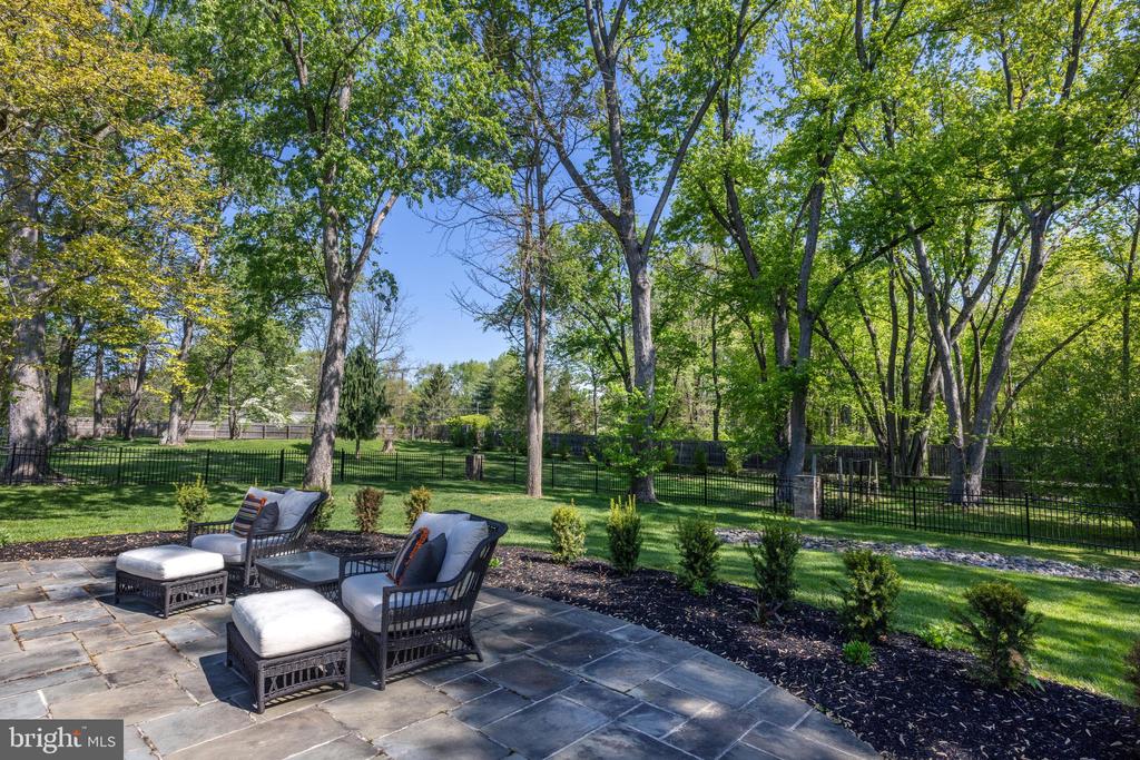 5447 CARVERSVILLE ROAD