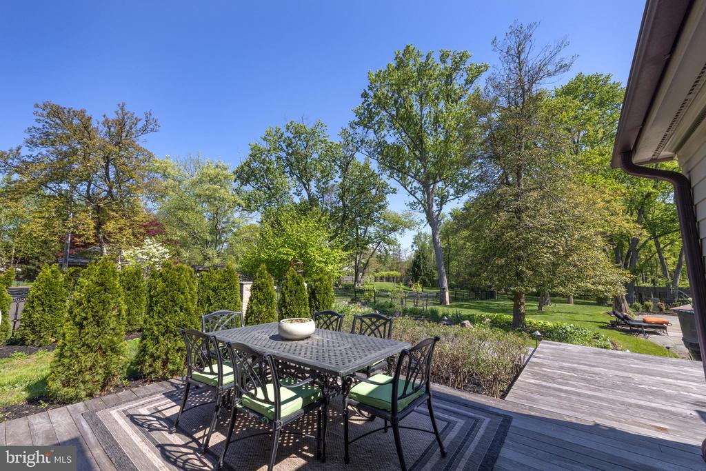 5447 CARVERSVILLE ROAD