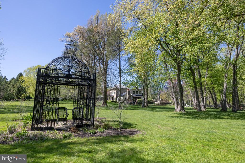 5447 CARVERSVILLE ROAD