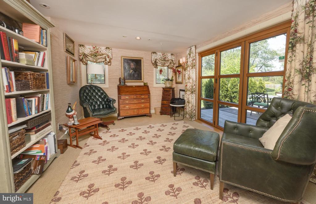 5447 CARVERSVILLE ROAD