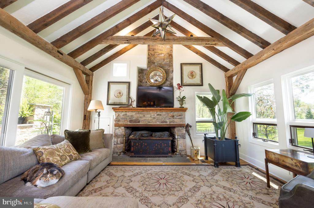 5447 CARVERSVILLE ROAD