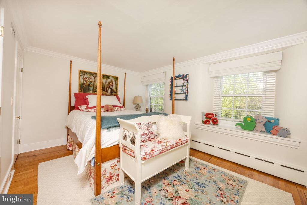 5447 CARVERSVILLE ROAD