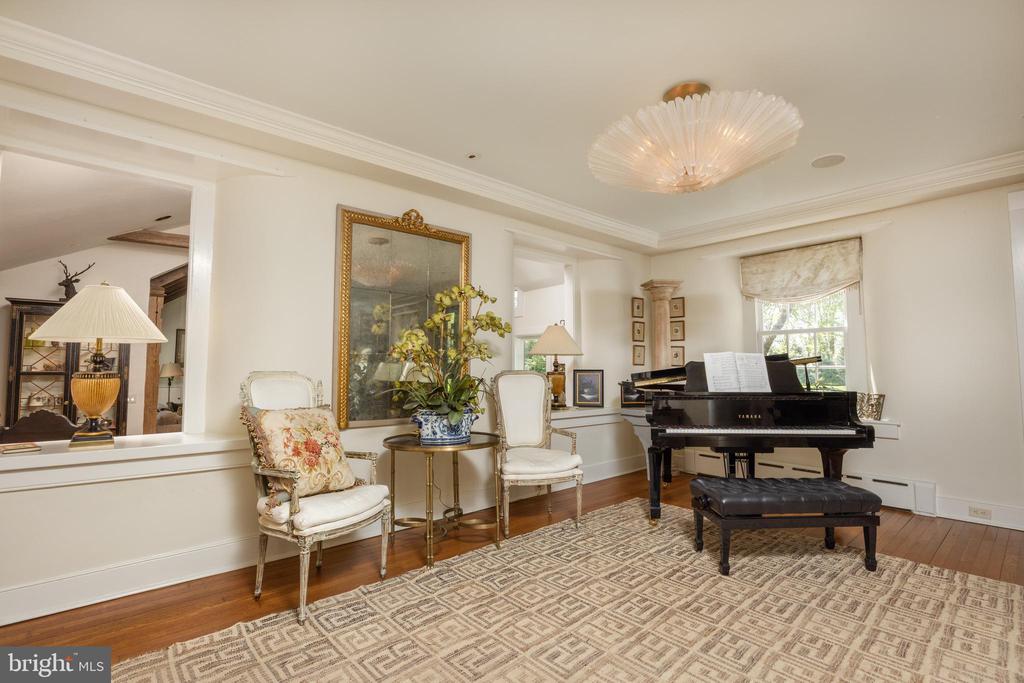 5447 CARVERSVILLE ROAD