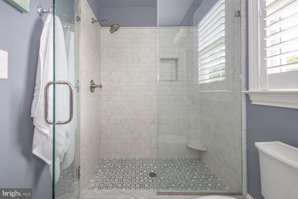 3498 WELLSFORD LANE