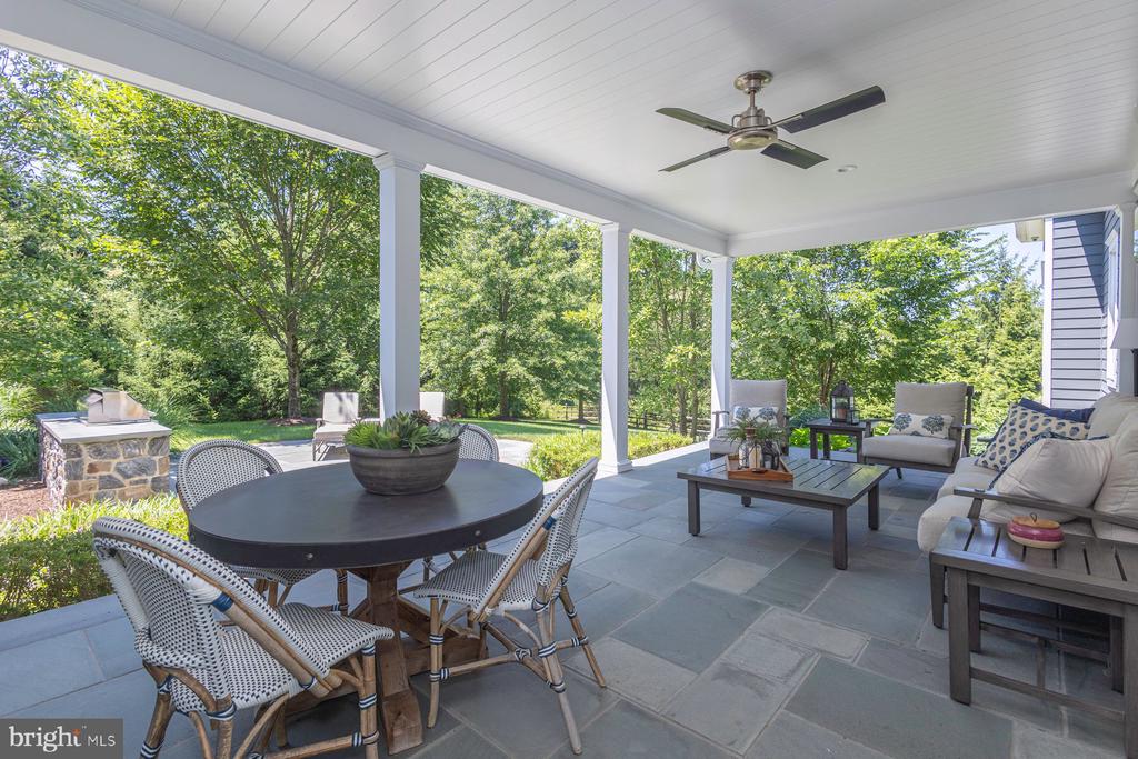 3498 WELLSFORD LANE