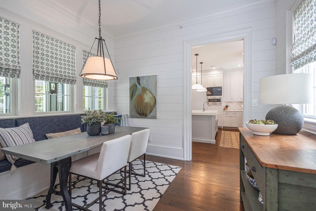 3498 WELLSFORD LANE