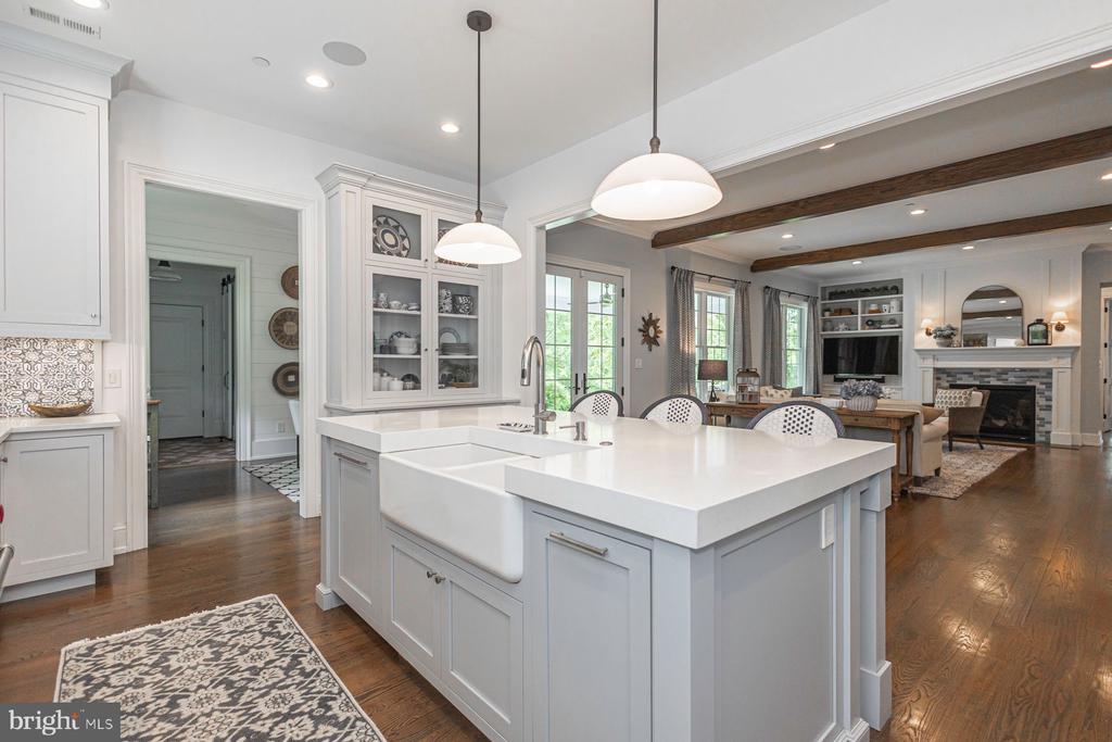 3498 WELLSFORD LANE
