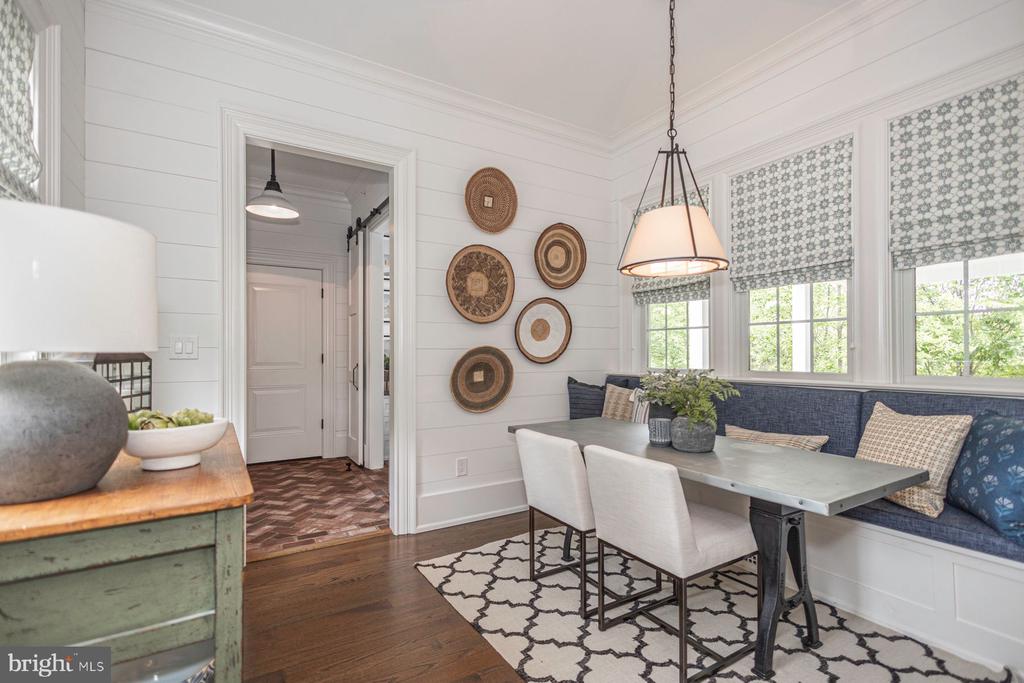3498 WELLSFORD LANE