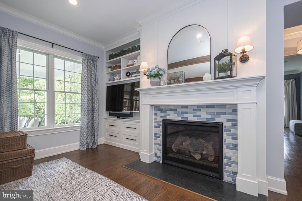 3498 WELLSFORD LANE