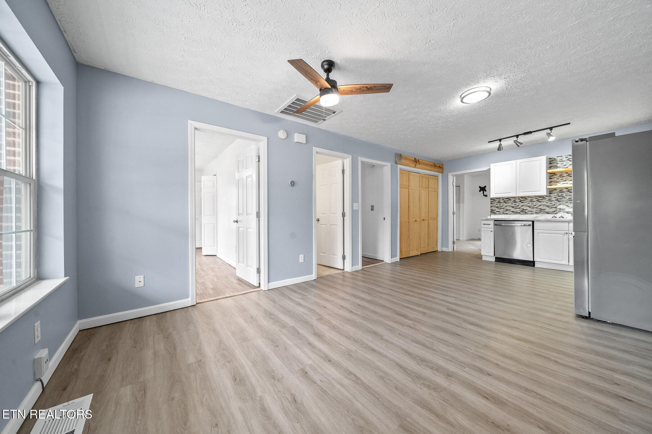 1207 Pool St, 4