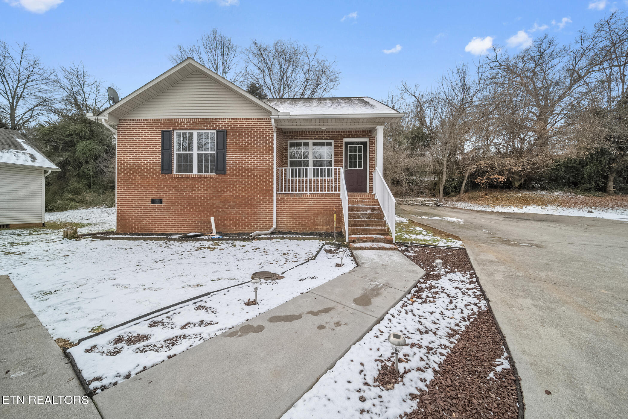 1207 Pool St, 4