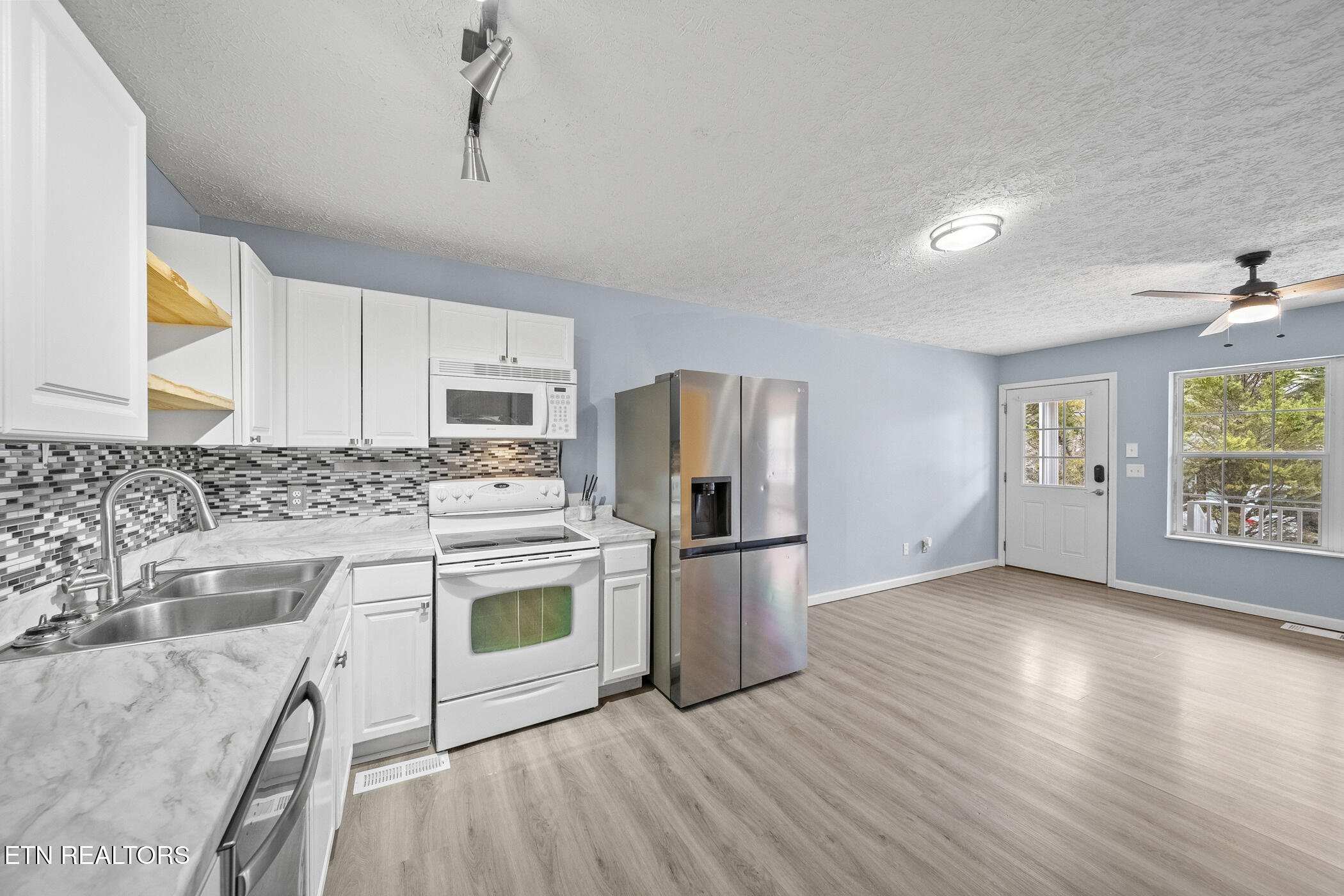 1207 Pool St, 4