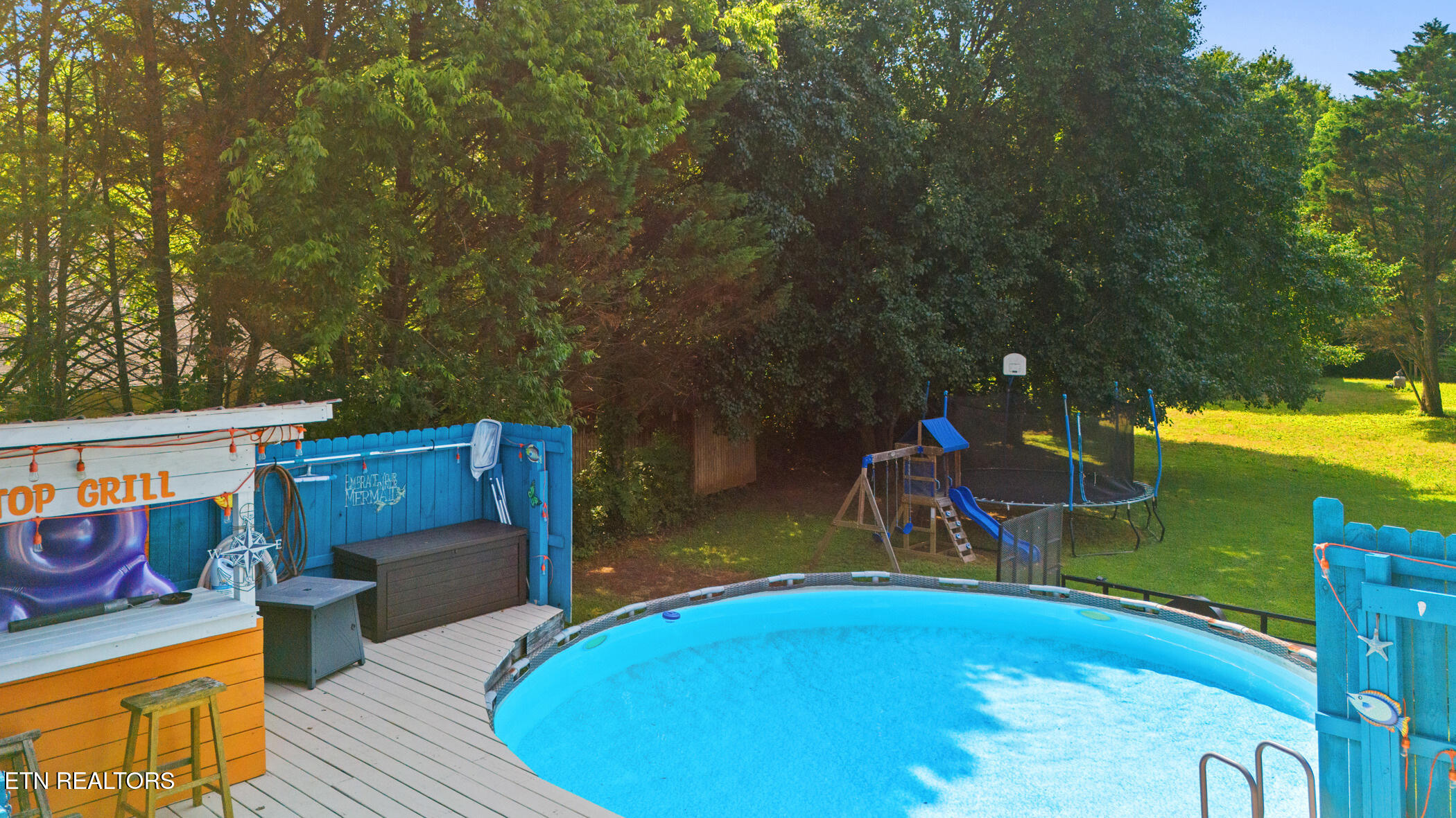 1717 Meadow Ridge Circle